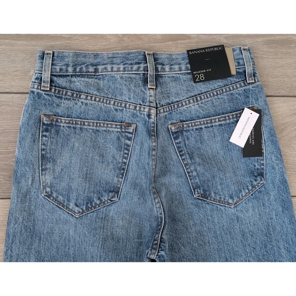 Banana Republic Jeans Men's 28 Blue Medium Wash Relaxed Fit Button Fly Sz 28 NWT - Picture 5 of 6